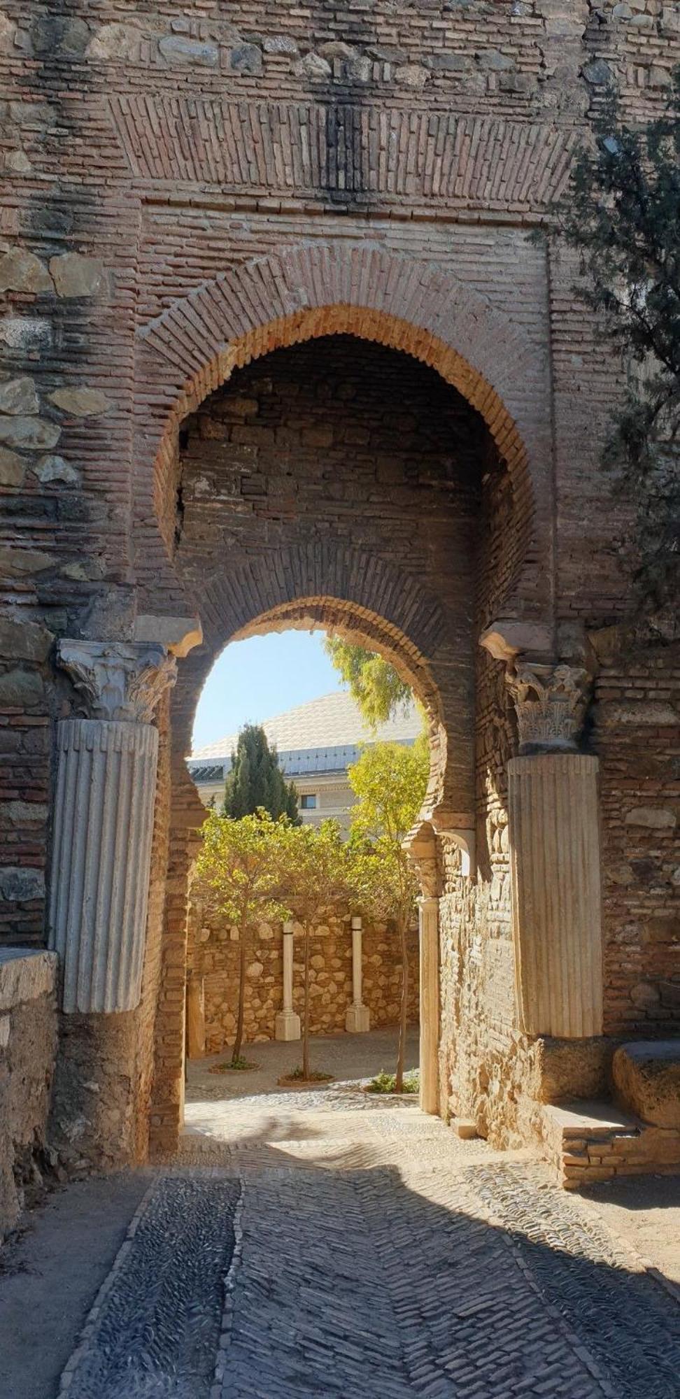 Апартаменти La Bella Escondida Piscina Campo De Golf Solarium Y Parking En Centro Historico Малага Екстер'єр фото